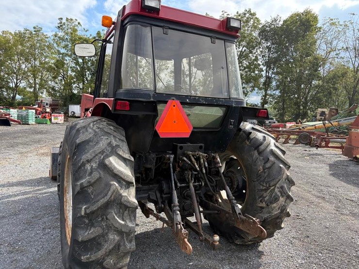 case-ih-685-image-16