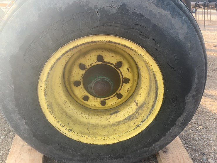 john-deere-1650-image-8