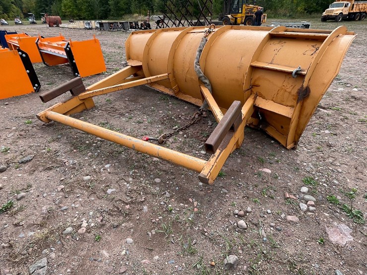 #5123-•-12'-angle-snow-plow-image-5