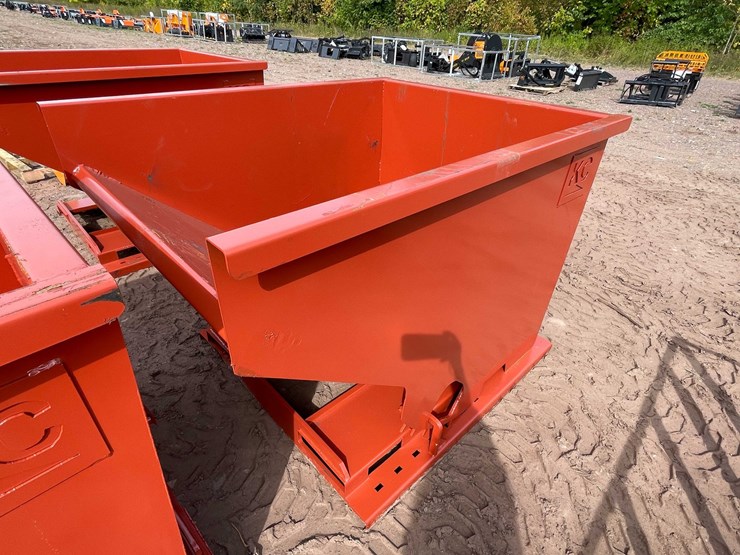 #5074-•-self-dumping-hopper-with-fork-pockets-image-1