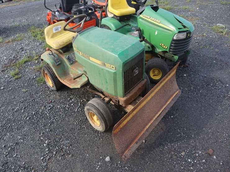 john-deere-160-image-2