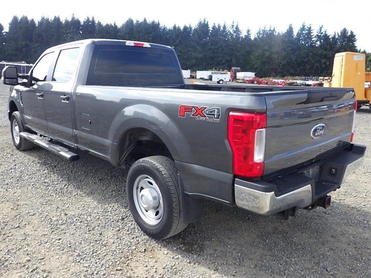 2017-ford-f350-image-3