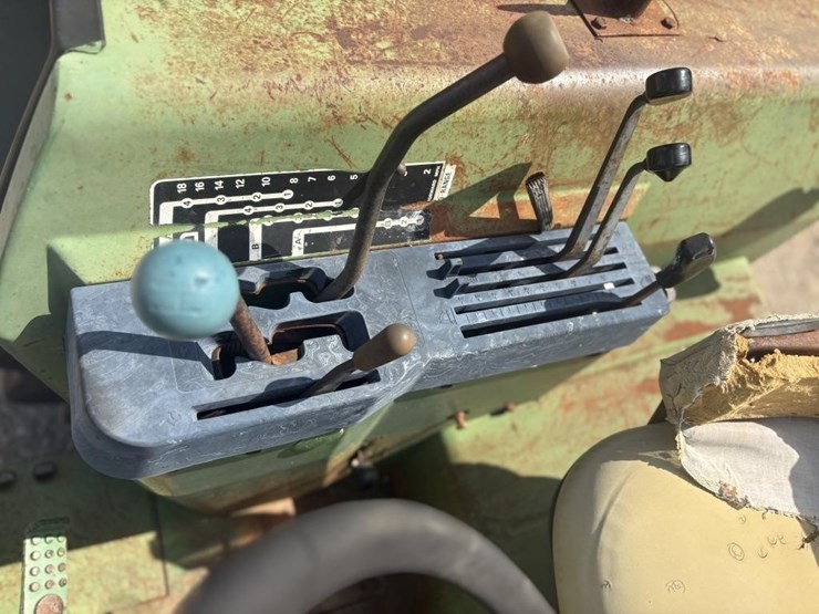 john-deere-4030-image-7