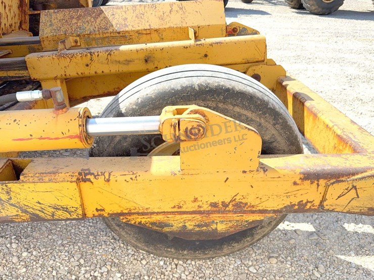 holcomb-pull-type-ejector-scraper-image-22