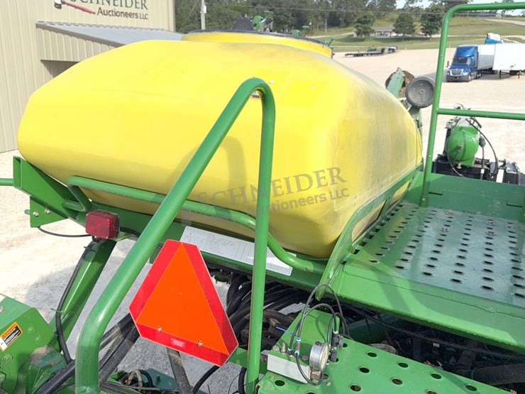 john-deere-1790-image-50