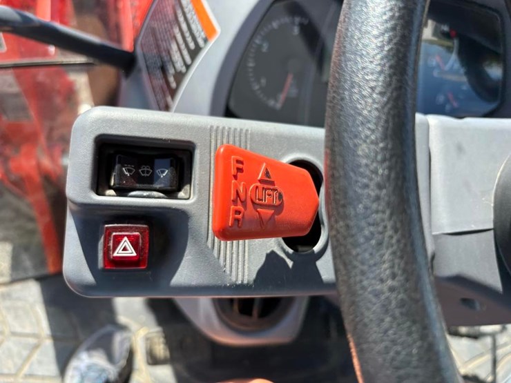 kubota-m4-071-image-28
