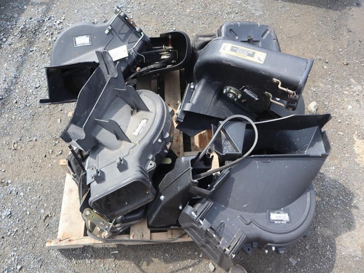 john-deere-bagger/blower-lot-image-4