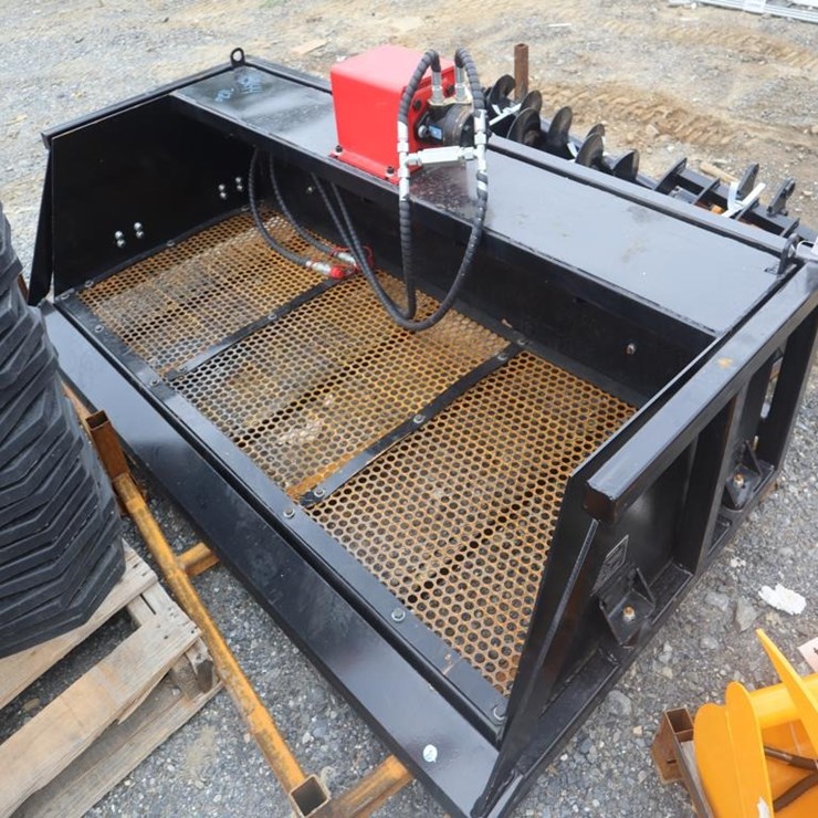 Future Quick Attach Screening Bucket