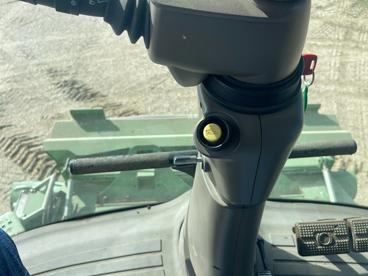john-deere-s670-image-40