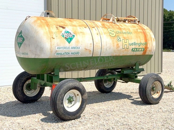 1,000-gallon-anhydrous-wagon-image-5