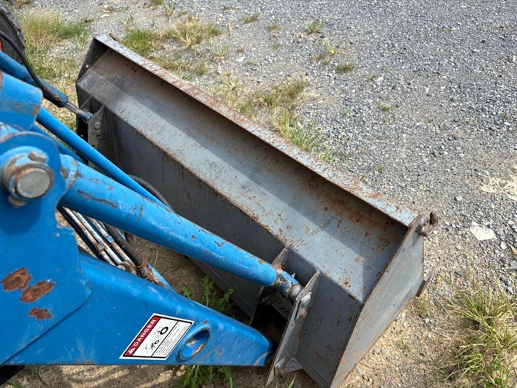 new-holland-7106-image-7