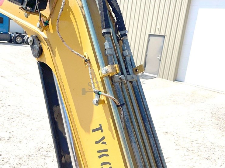 2012-caterpillar-304d-cr-image-51