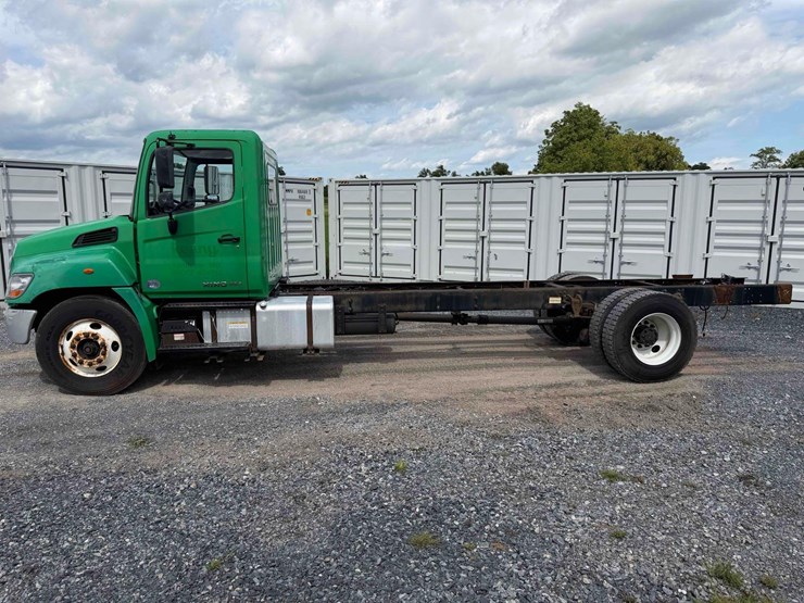 2016-hino-338-image-2