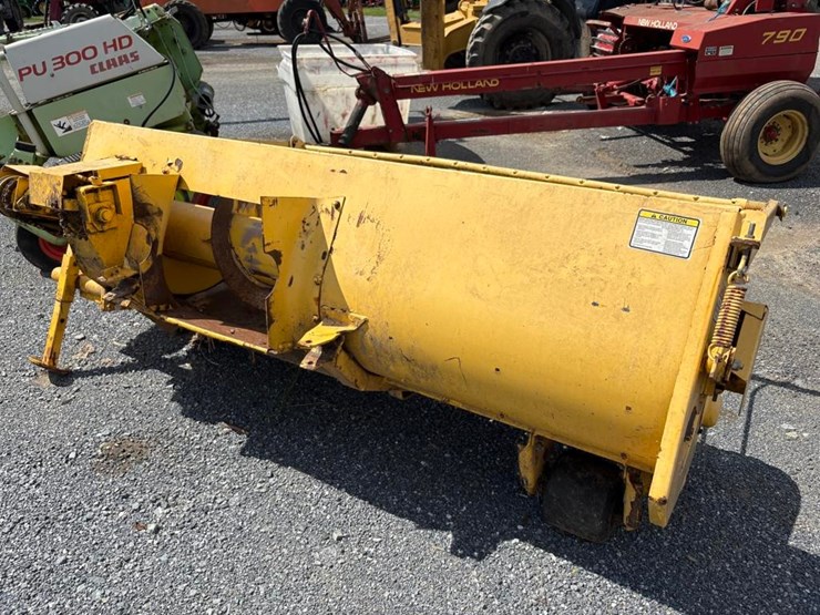 new-holland-790-image-3