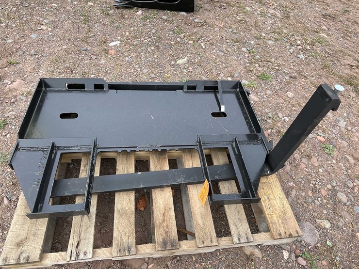 #5104-•-45-in.-skid-steer-fork-frame-v2-with-42-in.-forks-image-4