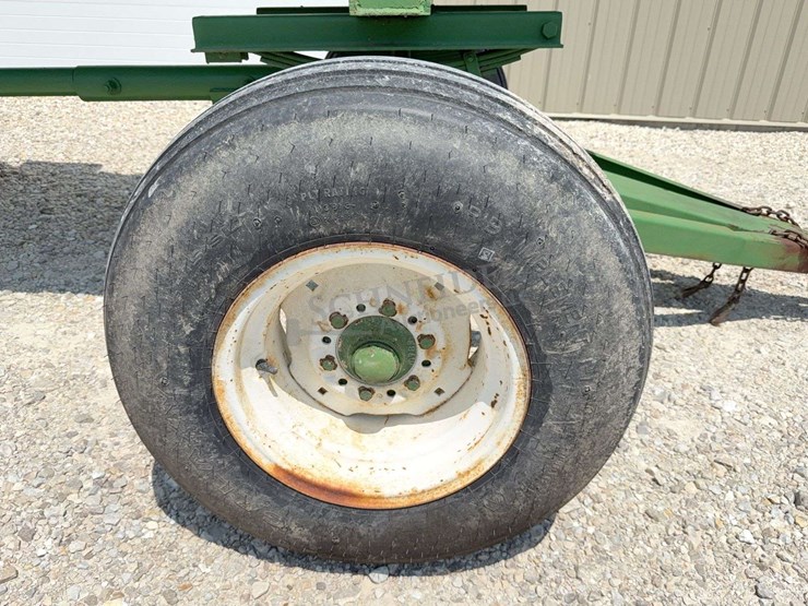 1,000-gallon-anhydrous-wagon-image-15