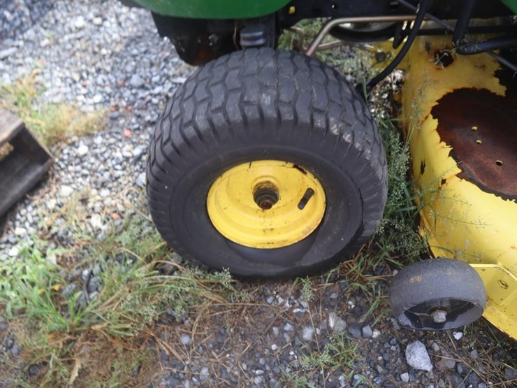 john-deere-d105-image-11