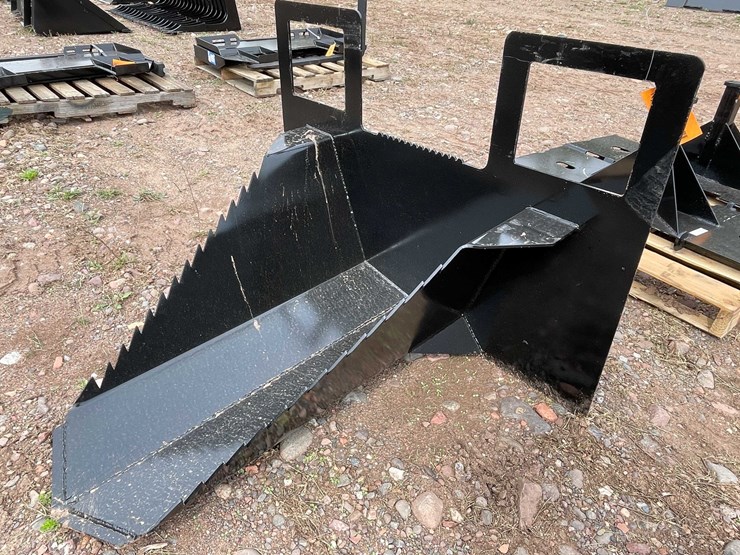 #5102-•-skid-steer-spade-bucket-image-1