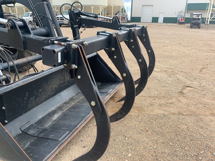 case-mxm-175--tractor-image-37