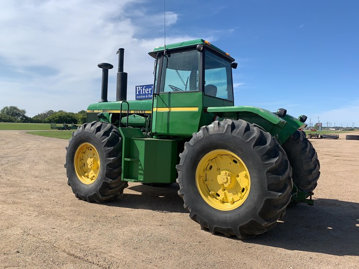 john-deere-8640-image-10