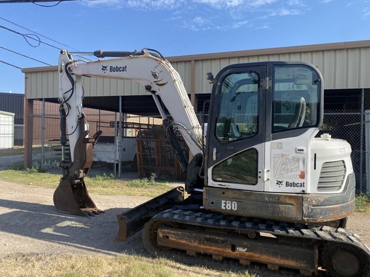 bobcat-e80-image-1