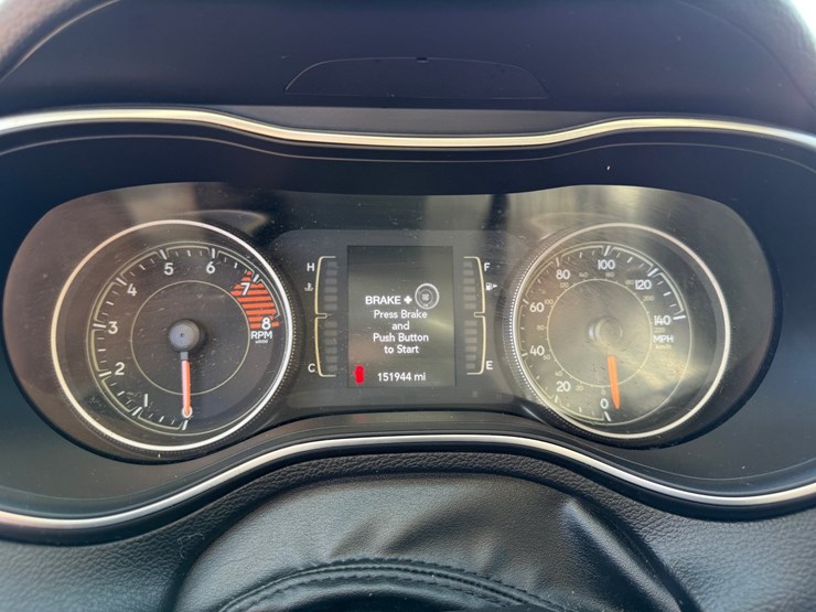 2019-jeep-cherokee-image-37