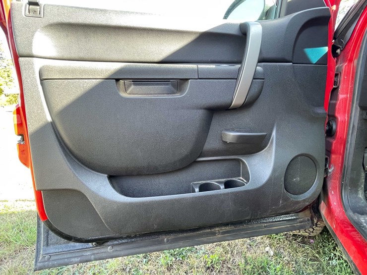 2010-chevrolet-1500-image-58