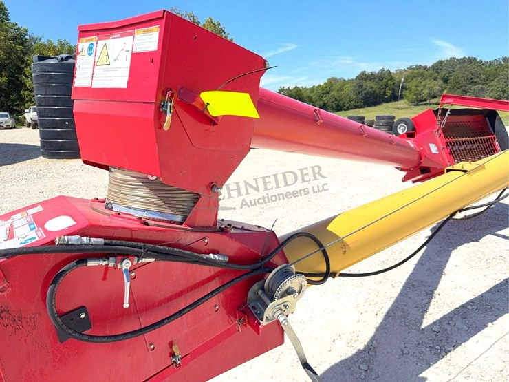 westfield-mkx100-83-transport-auger-image-9