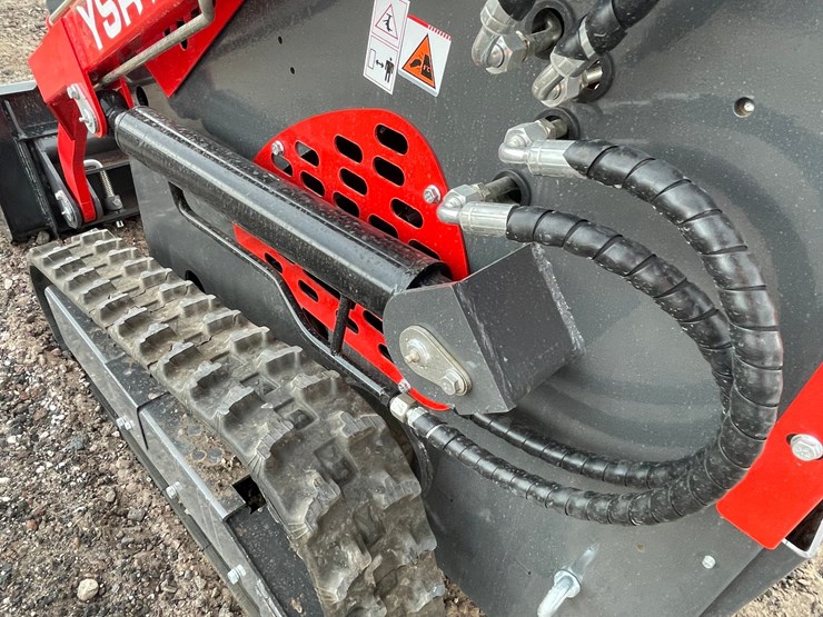 #2036-•-unused-mini-track-loader-image-25