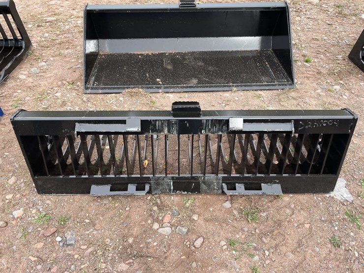 #5111-•-72-in.-qt-fine-skeleton-bucket-high-side-image-5