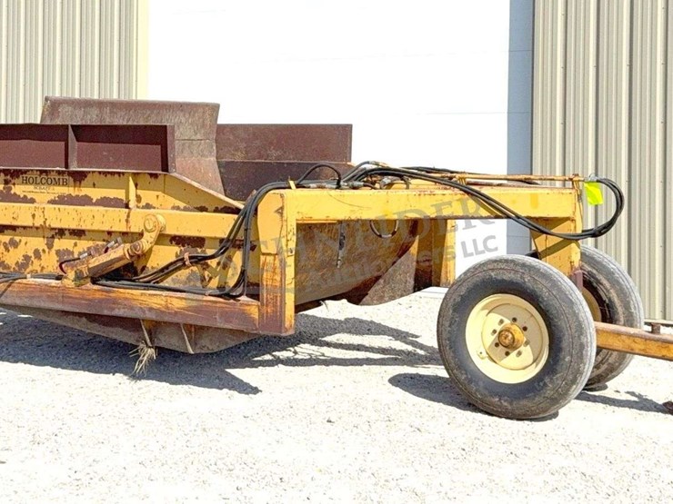 holcomb-pull-type-ejector-scraper-image-1