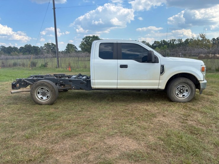 2021-ford-f250-image-4