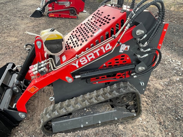 #2036-•-unused-mini-track-loader-image-22