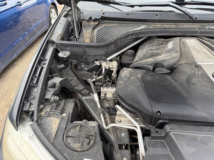 2014-bmw-x5-image-37