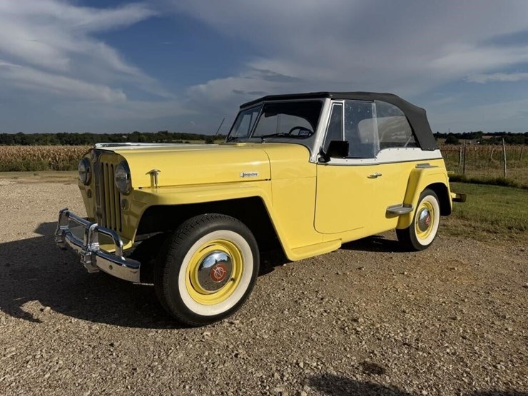 offsite--1949-willy's-jeepster-image-1