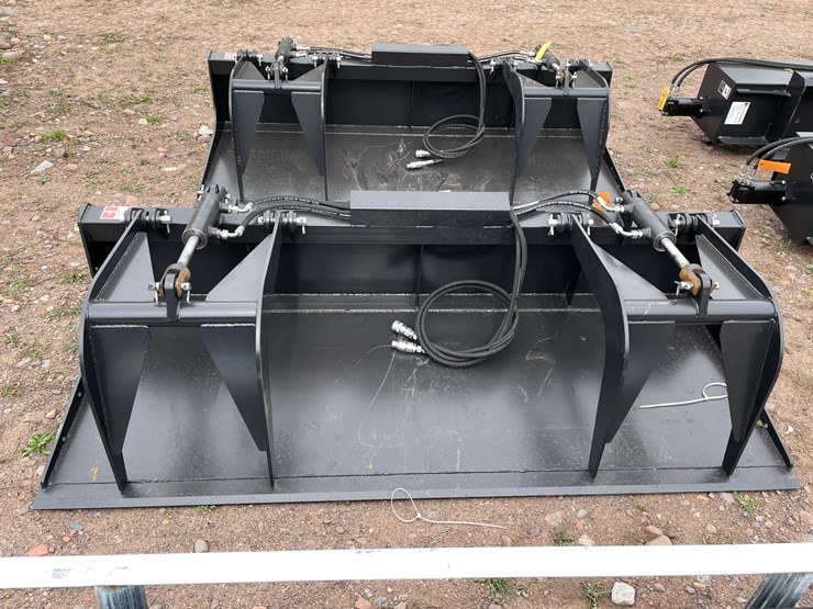 #5151-•-2026-jct-skid-steer-grapple-bucket-attachment-image-1