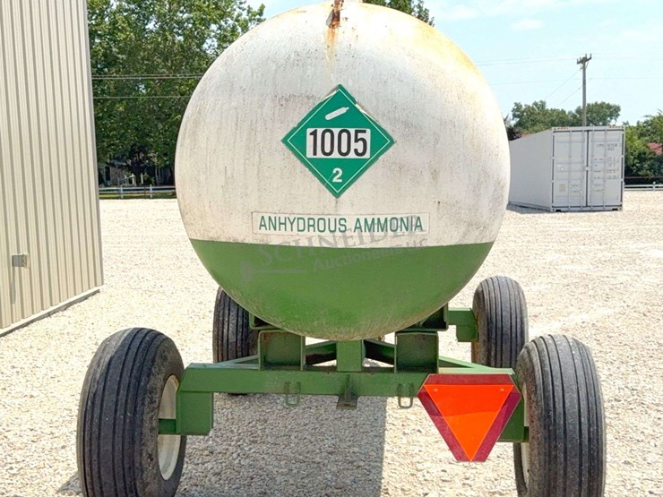 1,000-gallon-anhydrous-wagon-image-7