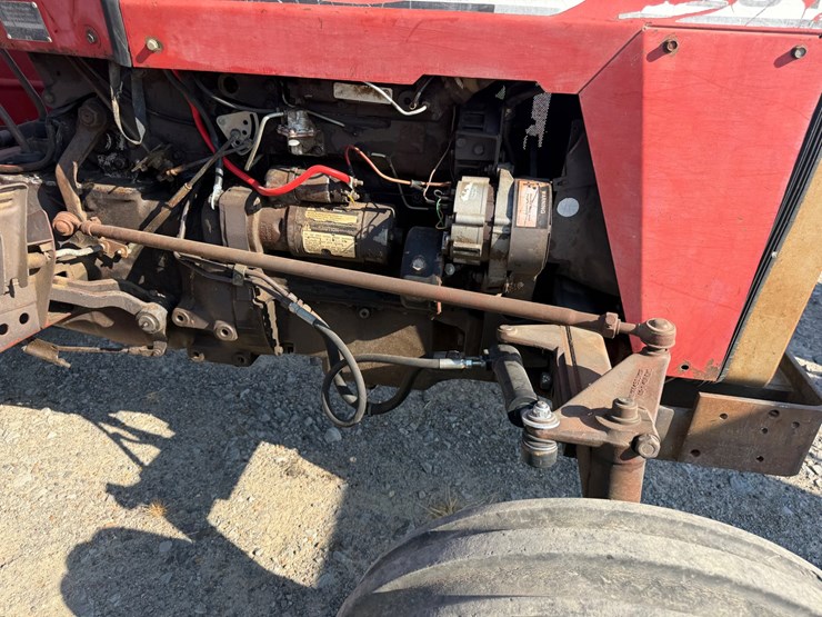 massey-ferguson-231-image-43