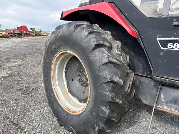 case-ih-685-image-12