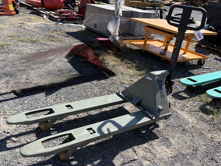 36in-pallet-truck-image-1