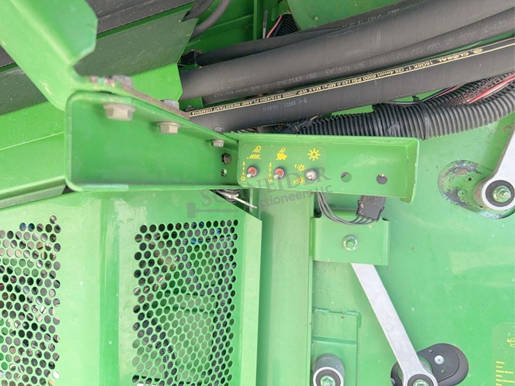 2000-john-deere-9650-sts-image-92