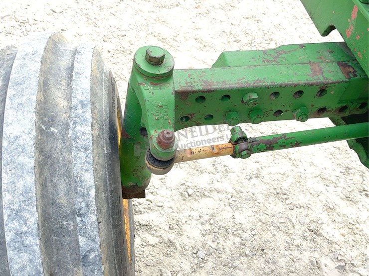 john-deere-2840-image-12