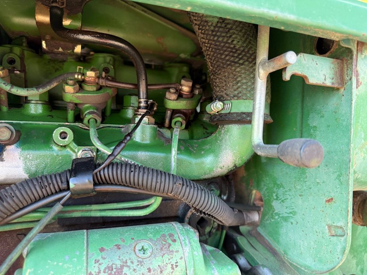 john-deere-1050-image-31
