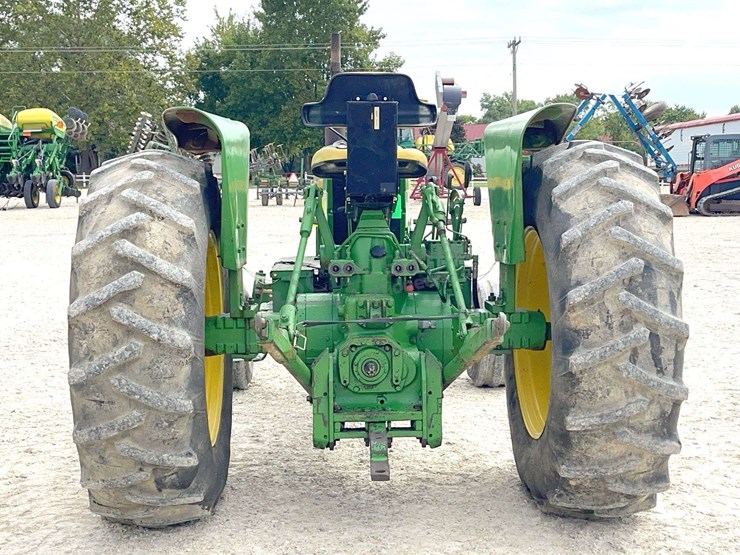 john-deere-2840-image-7