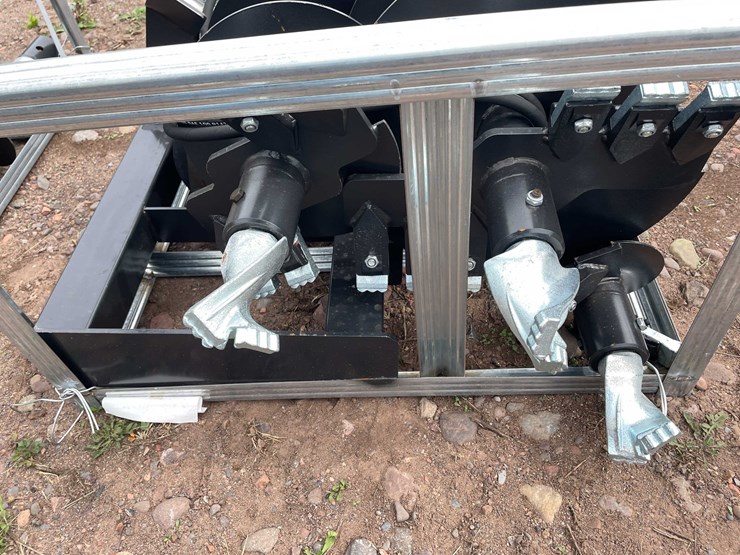 #5136-•-2026-jct-skid-steer-hydraulic-auger-drive-and-(3)-bits-image-6