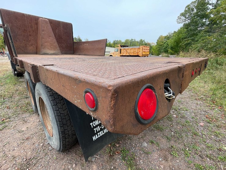#5049-•-1980-ford-t/a-flatbed-dump-truck-(has-mi-title)-image-74