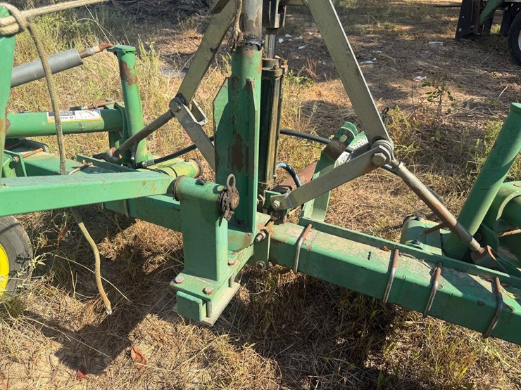 john-deere-702-image-42