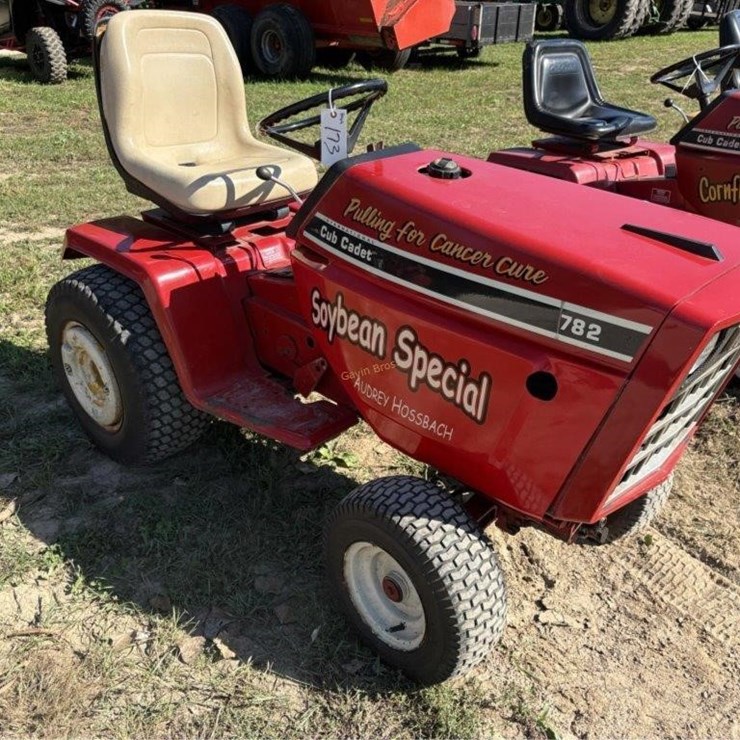 CUB CADET 782