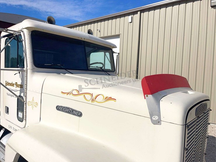 1989-freightliner-tandem-axle-grain-truck-image-14