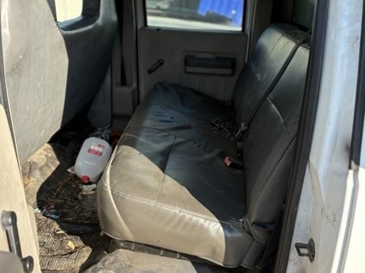 2008-ford-350-image-9